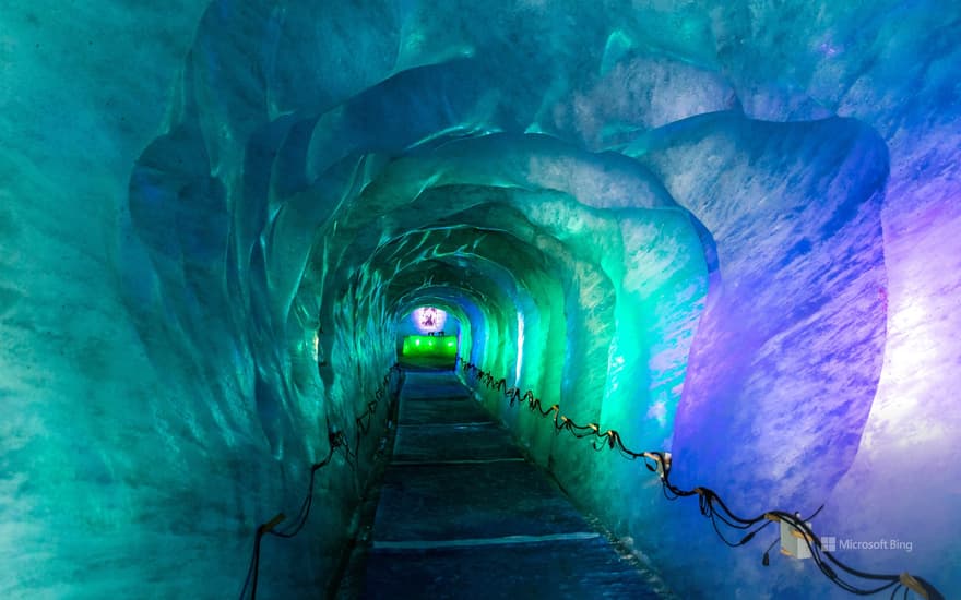 Mer de Glace Cave, Chamonix, France