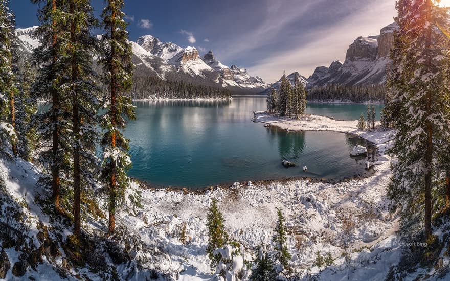 Spirit Island during winter season, Maligne Lake, Jasper National Park, Alberta